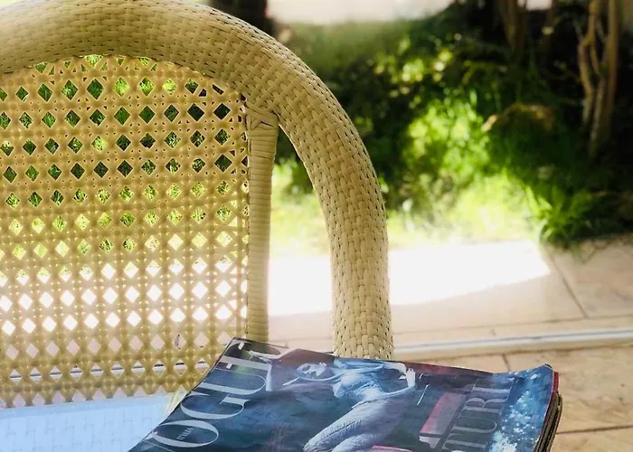 Red House Family 拉夫达