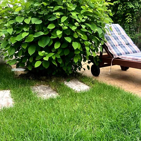 Affittacamere Red House Family Ravda